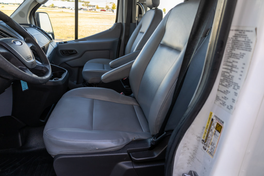 Used 2018 Ford Transit 150 XL RWD image 10