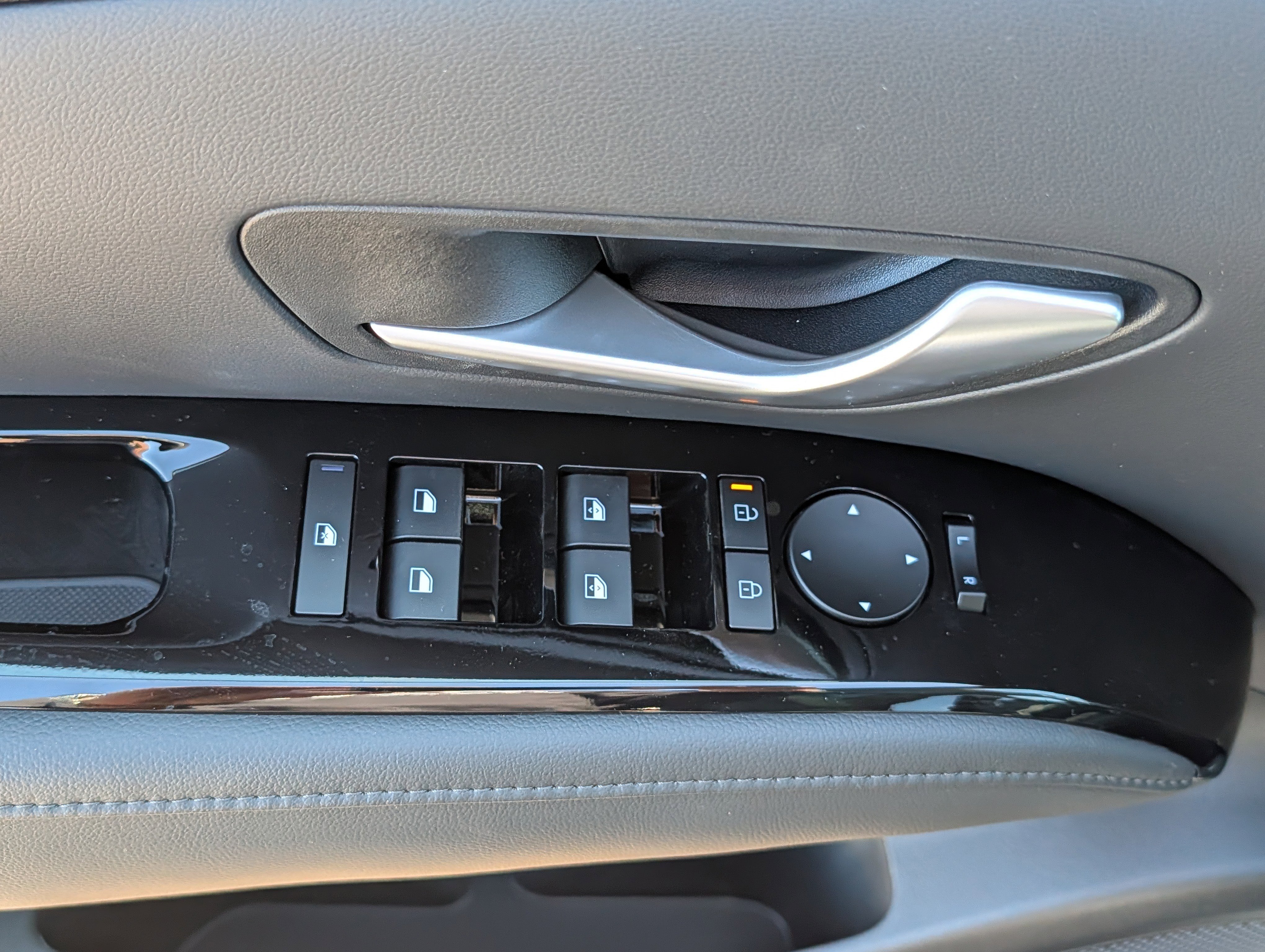 New 2026 Hyundai Tucson Limited image 29