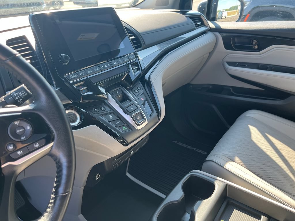 Used 2022 Honda Odyssey Elite image 16
