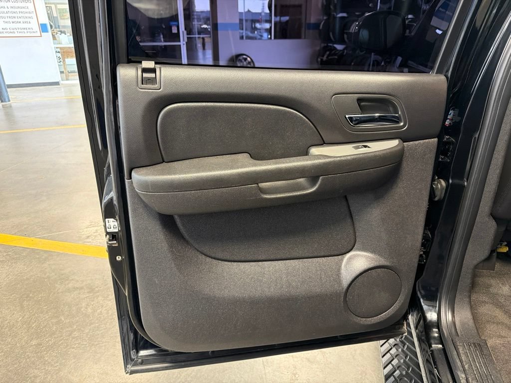 Used 2011 Chevrolet Suburban LT AWD/4WD image 28