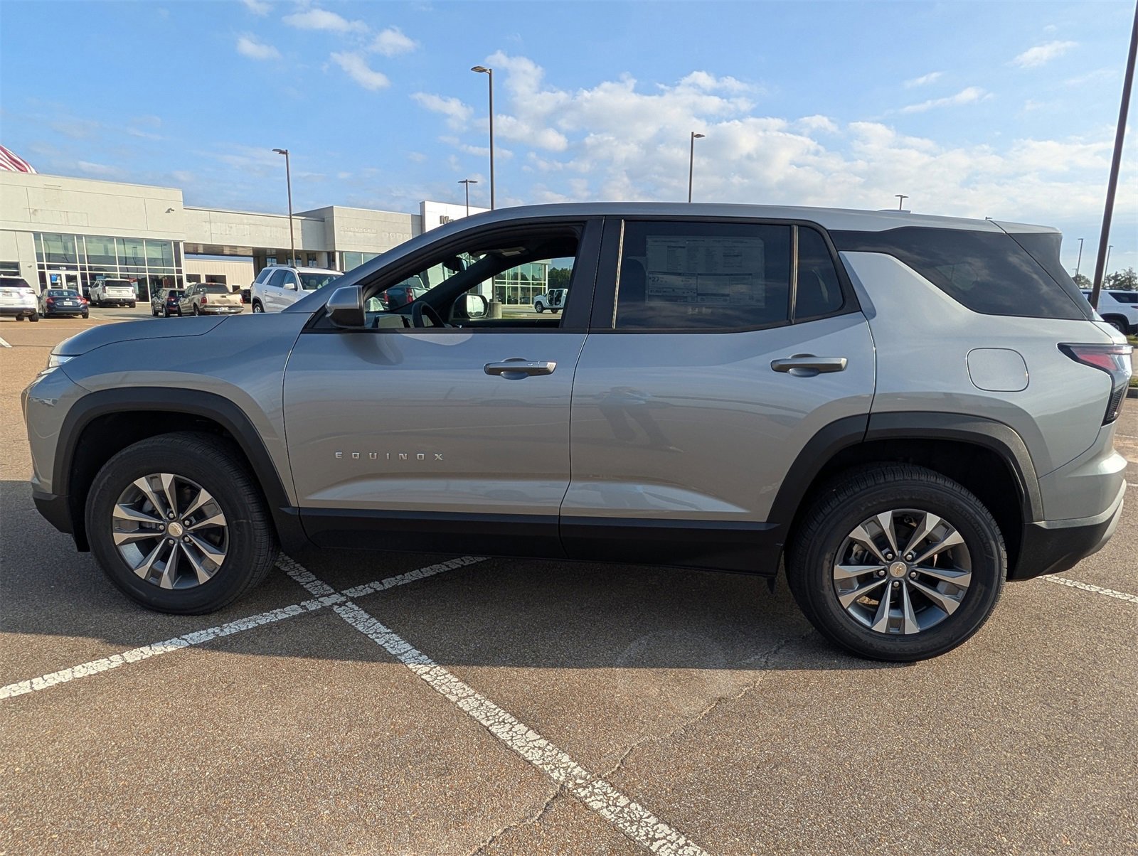 New 2026 Chevrolet Equinox LT image 7