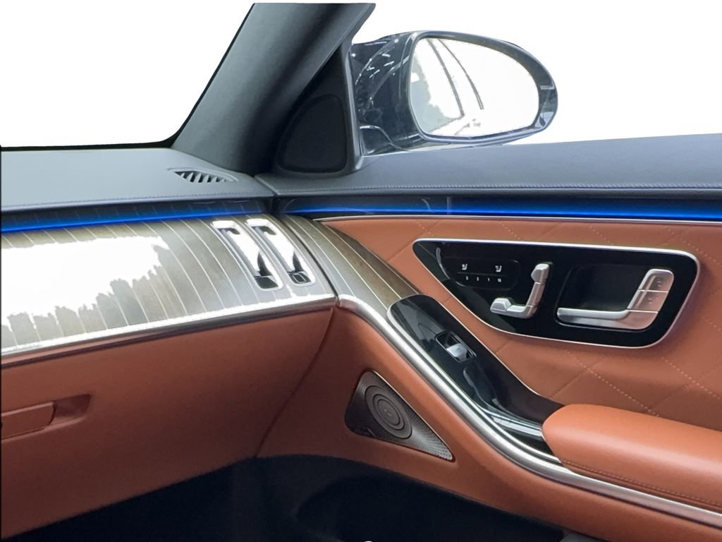 Used 2023 Mercedes-Benz S 580 4MATIC Sedan w/ Warmth & Comfort Package image 40