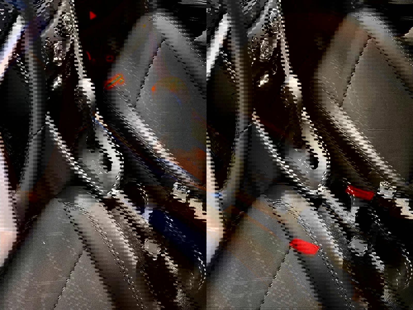 Used 2022 Chevrolet Trax LT w/ LT Convenience Package image 21