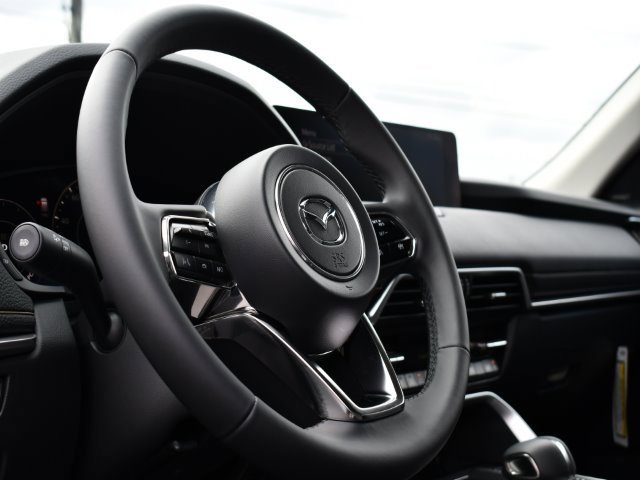 New 2025 MAZDA CX-70 Plug-In Hybrid w/ Premium Pkg image 12