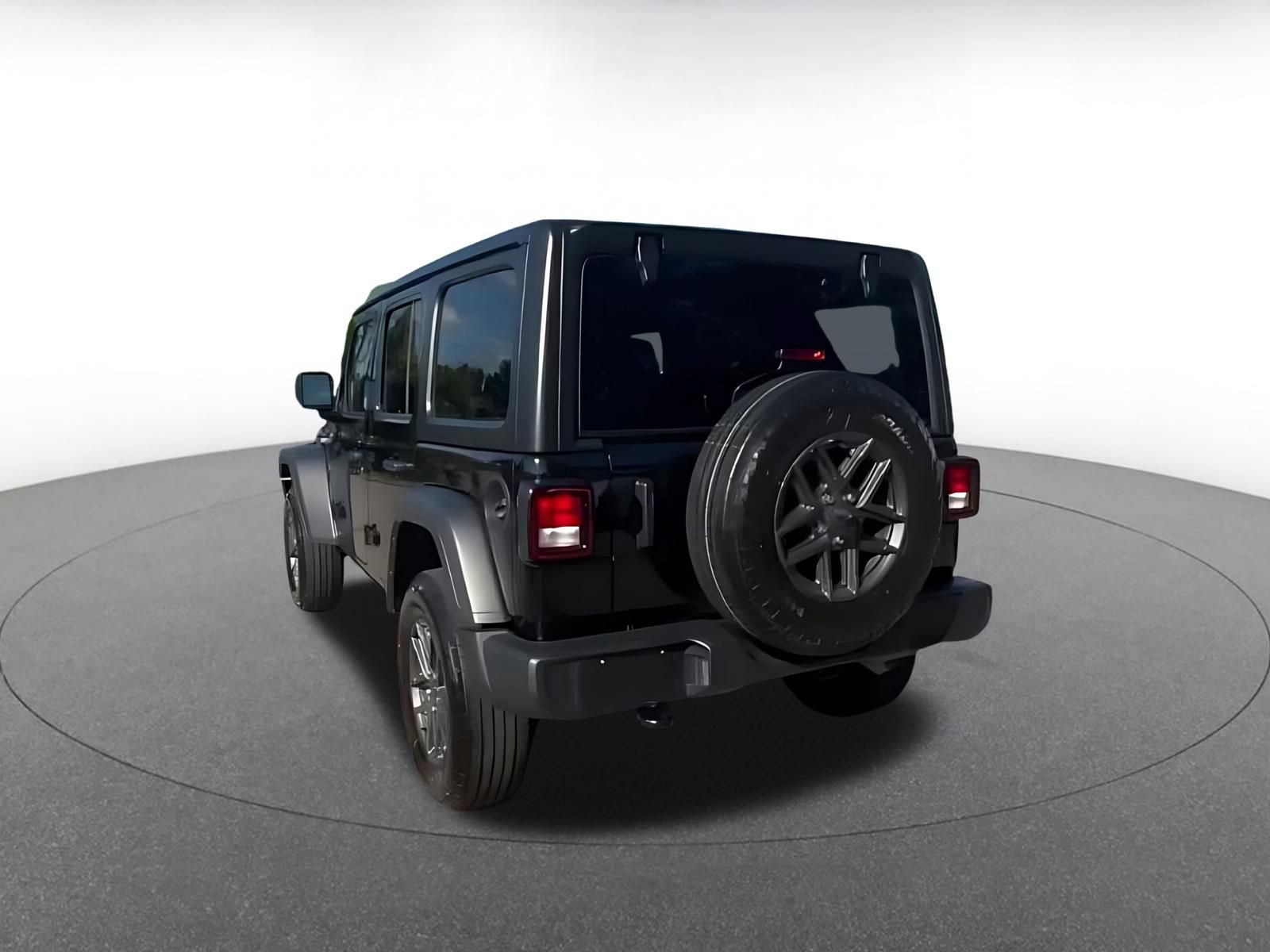 Used 2025 Jeep Wrangler Unlimited Sport AWD/4WD image 16