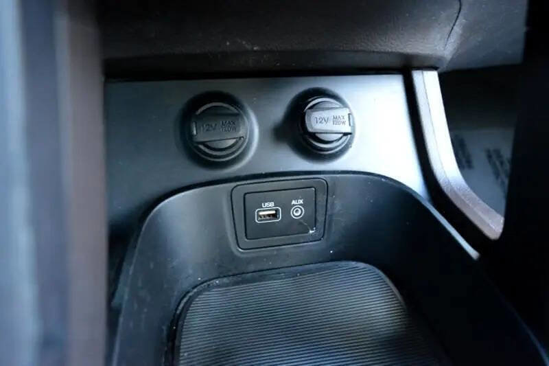 Used 2017 Hyundai Santa Fe Sport image 25