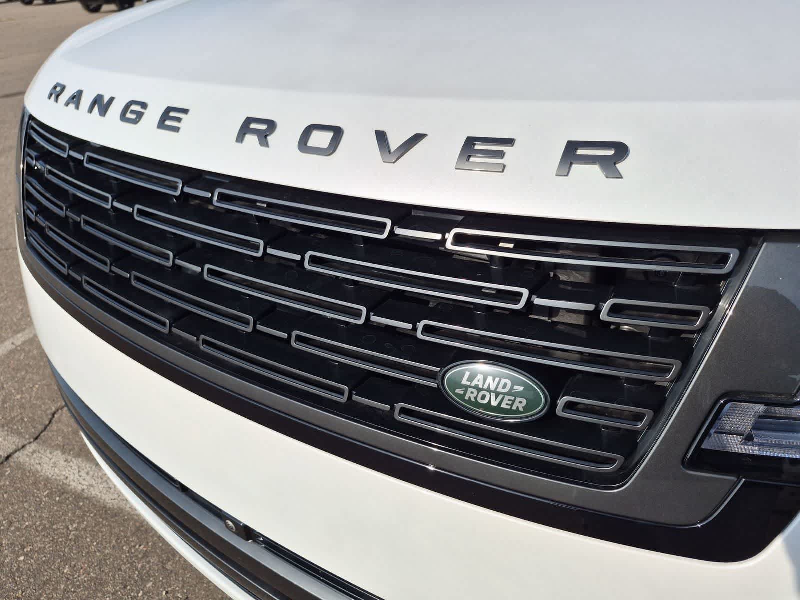 New 2026 Land Rover Range Rover SE AWD/4WD image 3