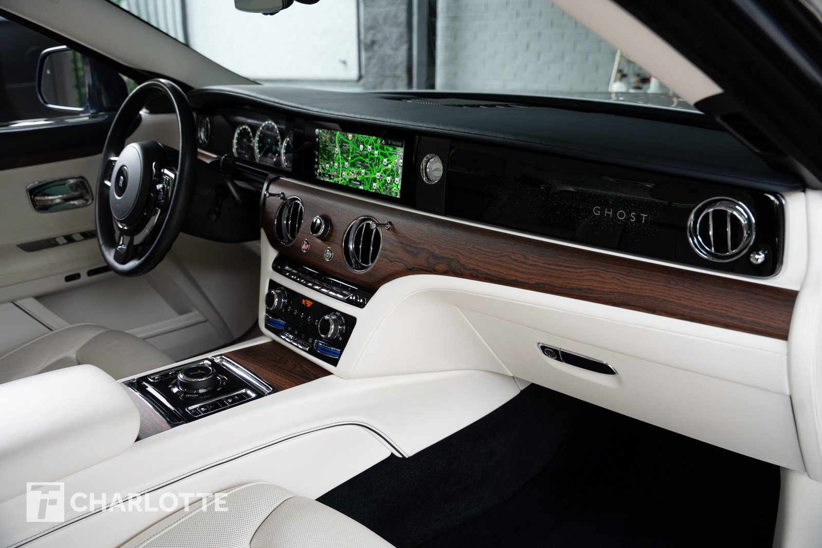 Used 2023 Rolls-Royce Ghost AWD/4WD image 34