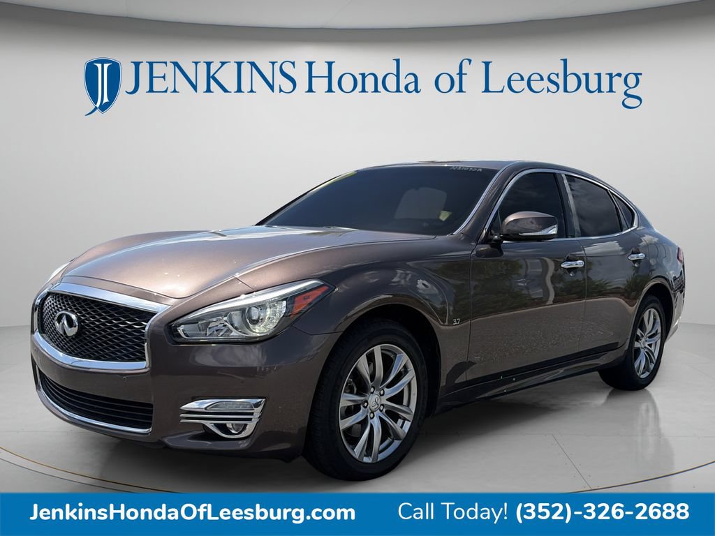 Used 2019 INFINITI Q70 Luxe AWD/4WD image 7