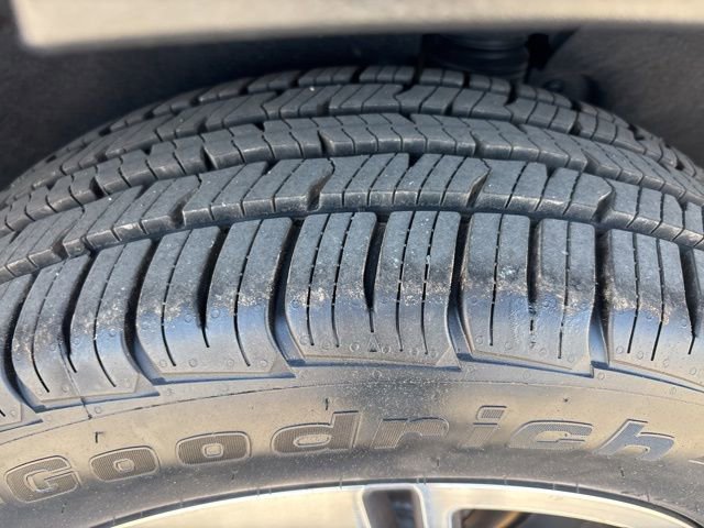 Used 2019 GMC Terrain SLT w/ Preferred Package AWD/4WD image 13