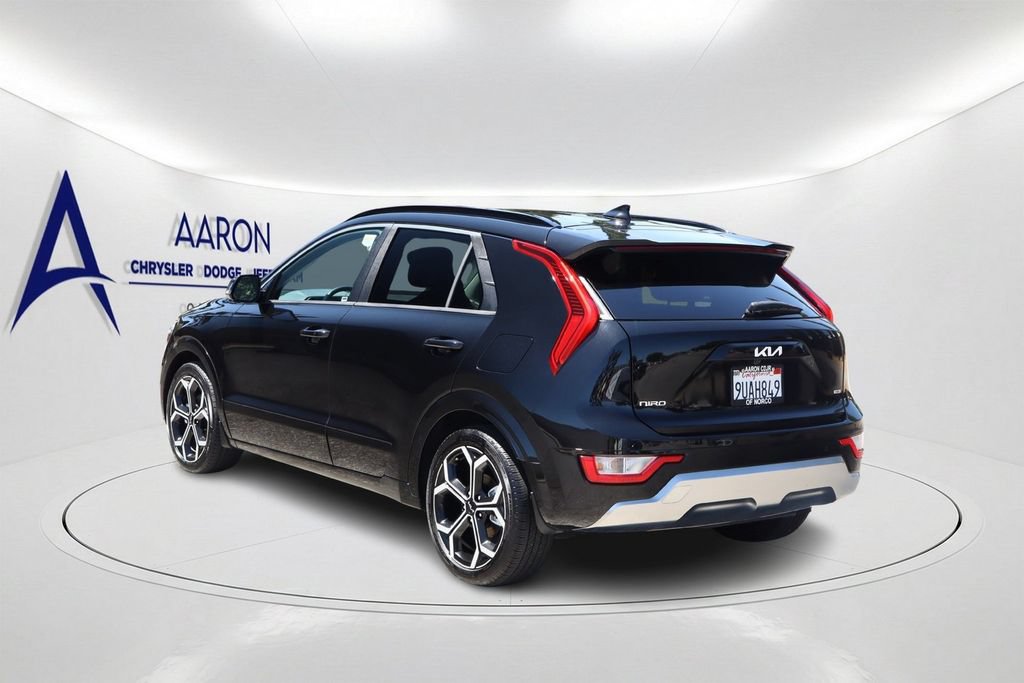 Used 2025 Kia Niro EX Touring FWD image 7