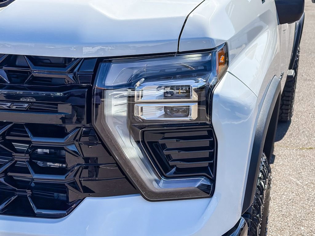 New 2026 Chevrolet Silverado 2500 ZR2 w/ LPO, Dark Essentials Package image 7