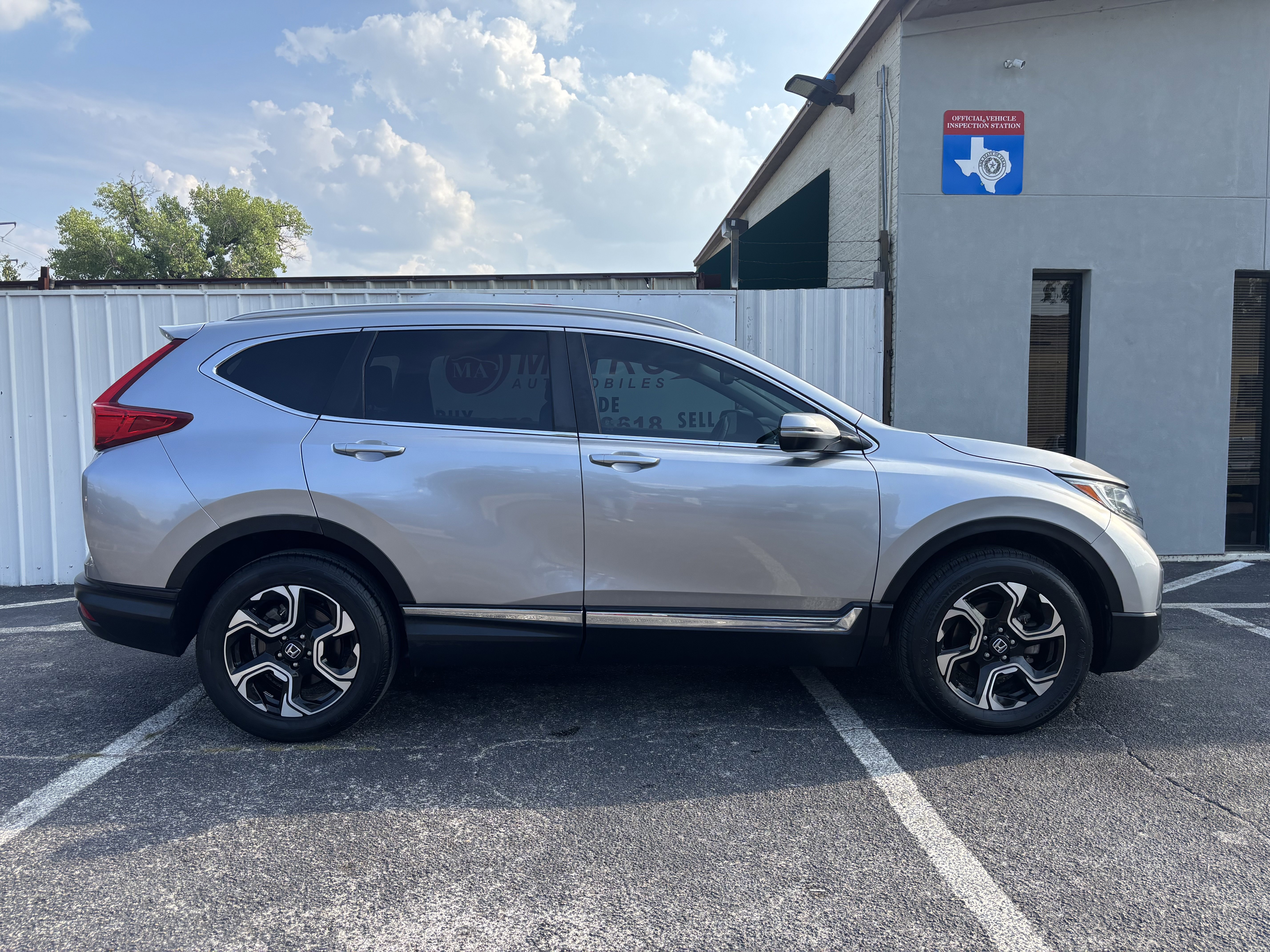 Used 2018 Honda CR-V Touring image 7
