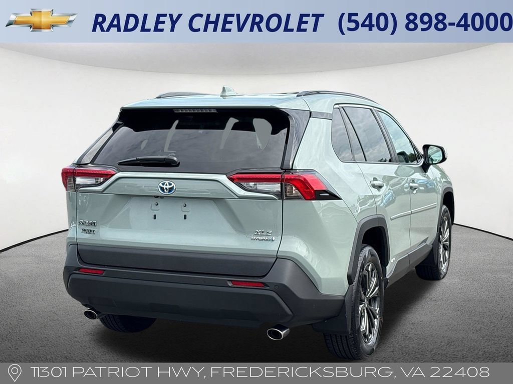 Used 2023 Toyota RAV4 XLE Premium AWD/4WD image 19