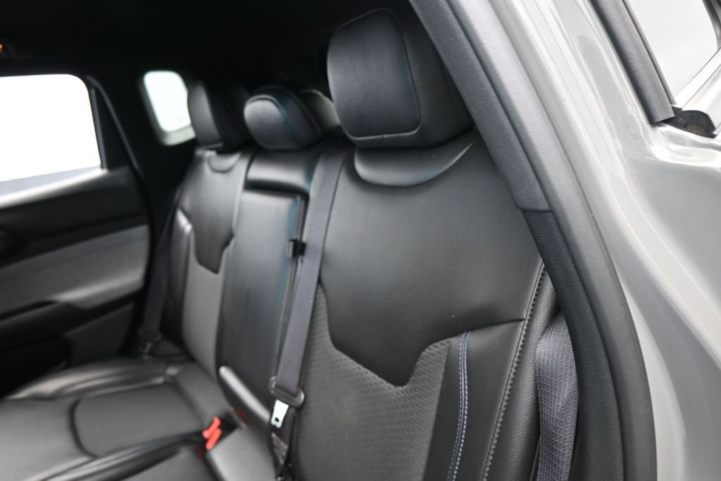 Used 2023 Jeep Compass Latitude AWD/4WD image 28