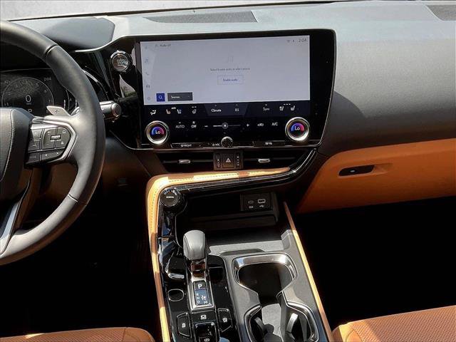 Used 2025 Lexus NX 250 FWD w/ Cold Area Package image 6