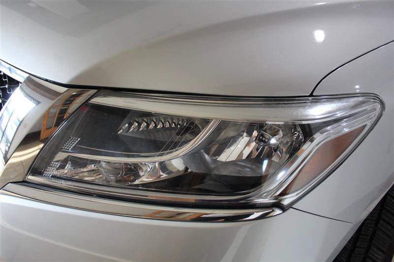Used 2013 Nissan Pathfinder SL w/ SL Premium Pkg AWD/4WD image 10