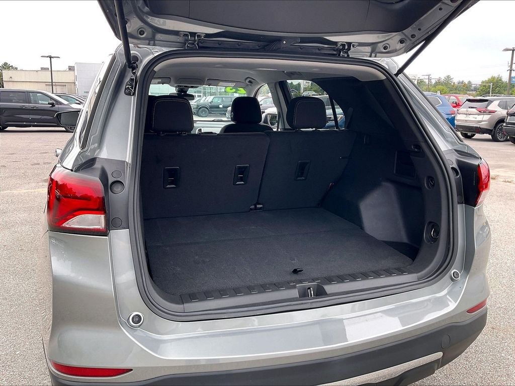 Used 2023 Chevrolet Equinox LT AWD/4WD image 34