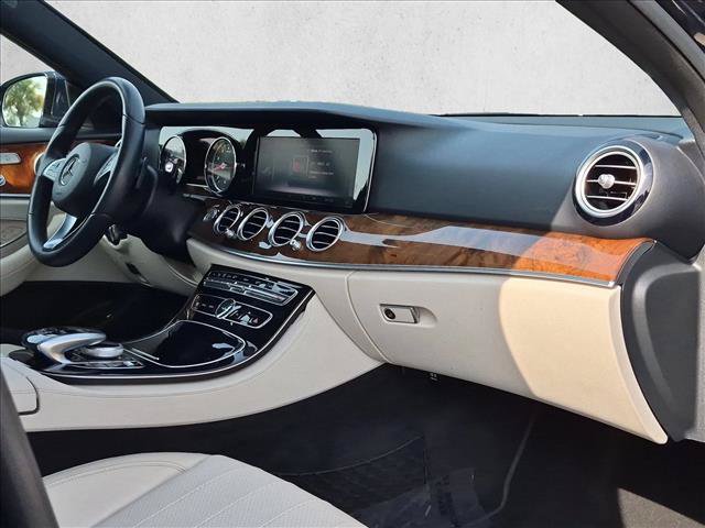 Used 2018 Mercedes-Benz E 300 image 24
