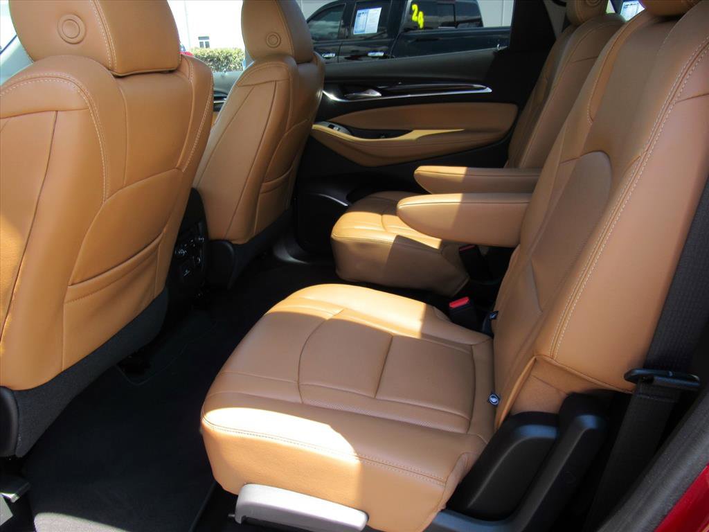 Used 2018 Buick Enclave Premium FWD image 31