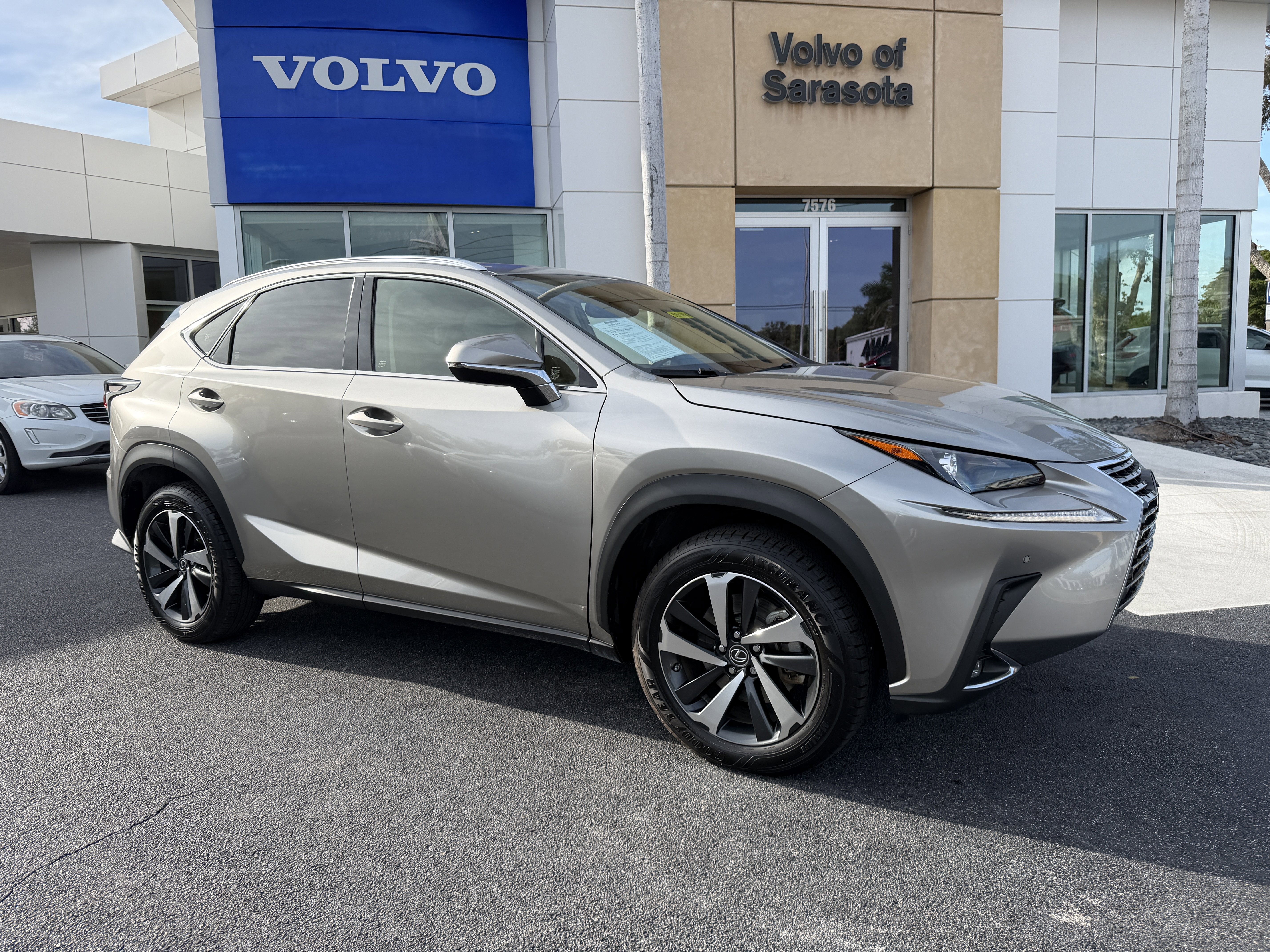 Used 2021 Lexus NX 300 300 image 1