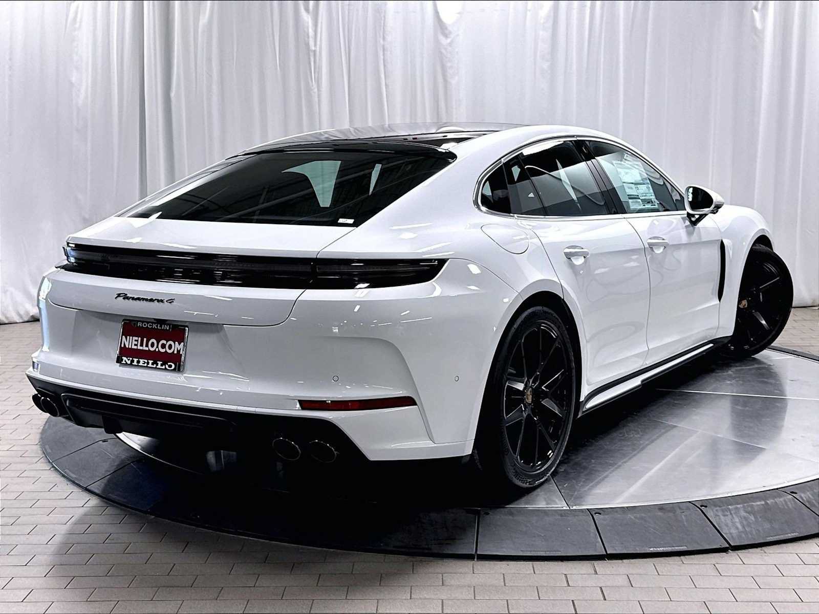 New 2026 Porsche Panamera 4 AWD/4WD image 7