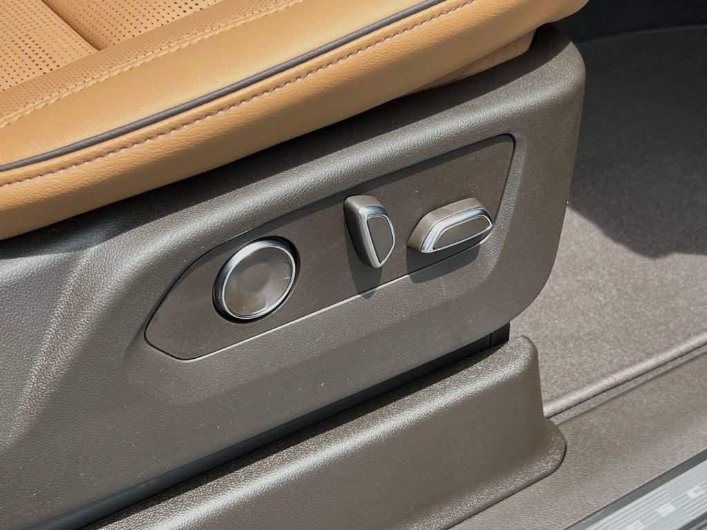 New 2026 Cadillac Escalade Luxury RWD image 31