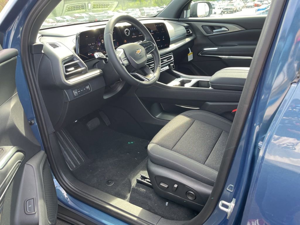 New 2026 Chevrolet Traverse LT image 5