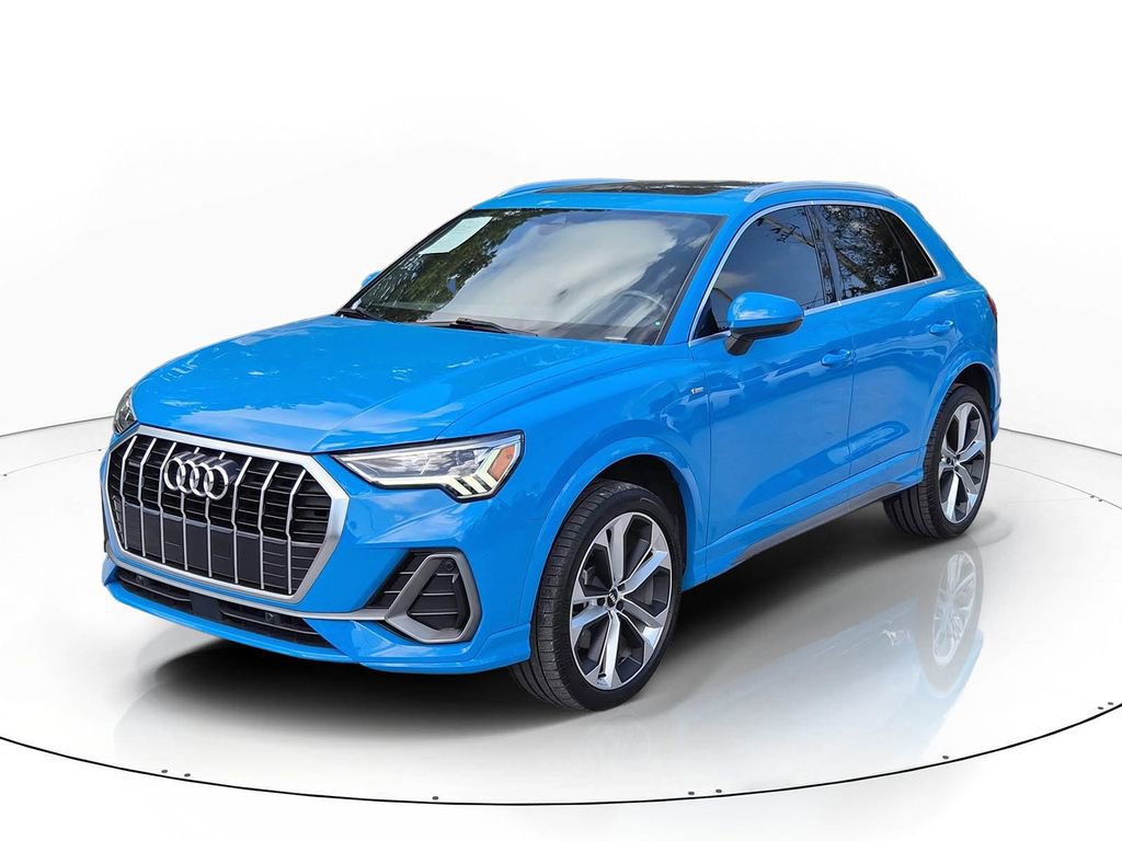 Used 2021 Audi Q3 2.0T Premium Plus w/ Premium Plus Package image 2