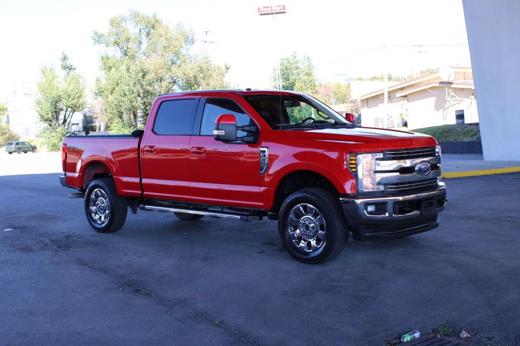Used 2018 Ford F250 Lariat w/ Lariat Value Package AWD/4WD image 4