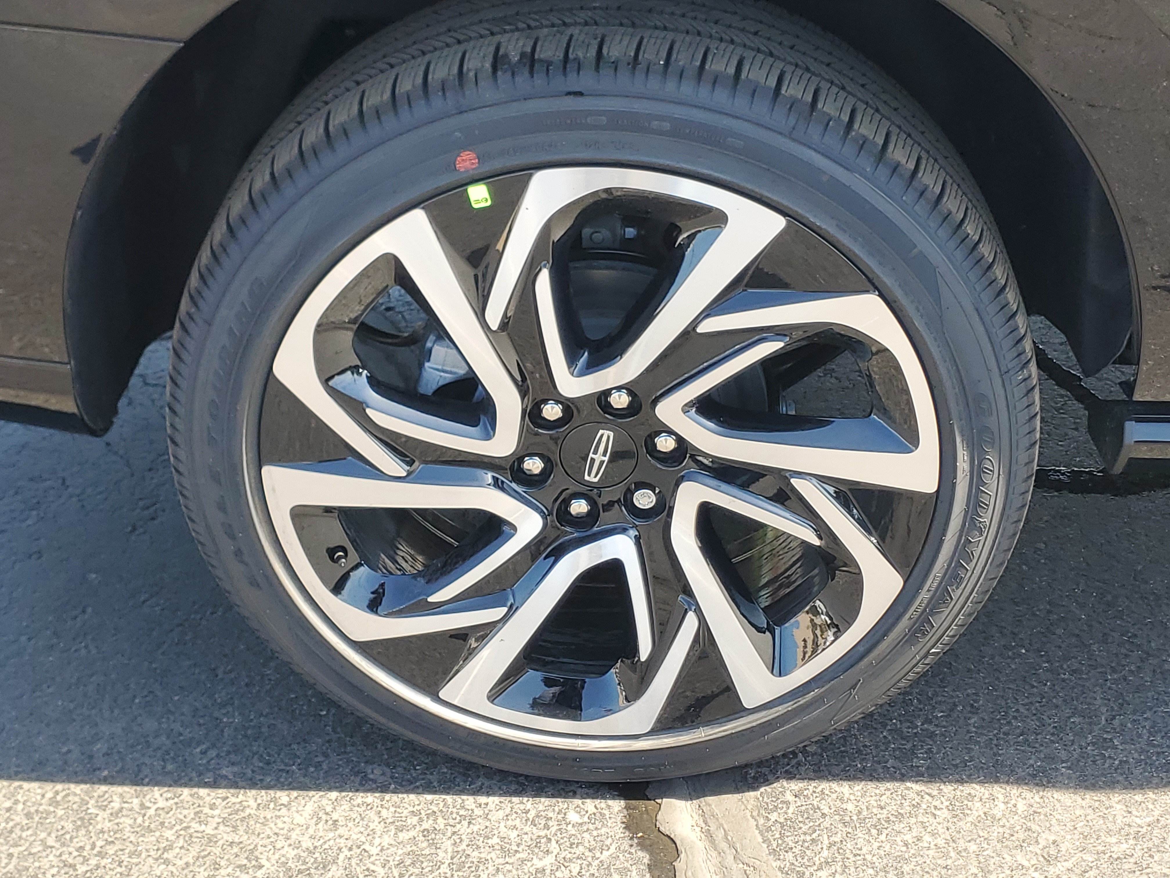 New 2026 Lincoln Navigator Reserve AWD/4WD image 5