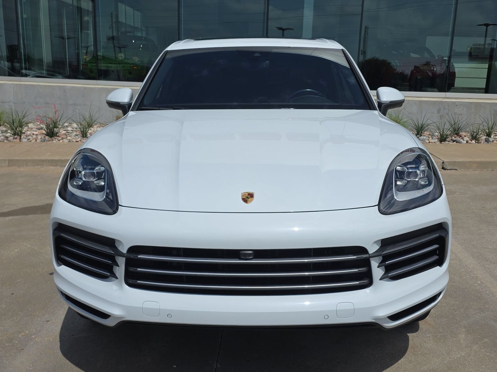 Certified 2023 Porsche Cayenne w/ Premium Package AWD/4WD image 10
