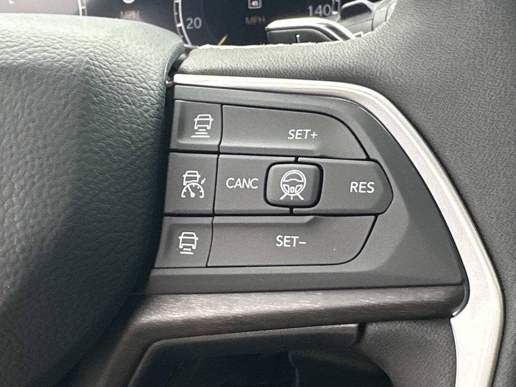 New 2026 Jeep Grand Cherokee Limited AWD/4WD image 25