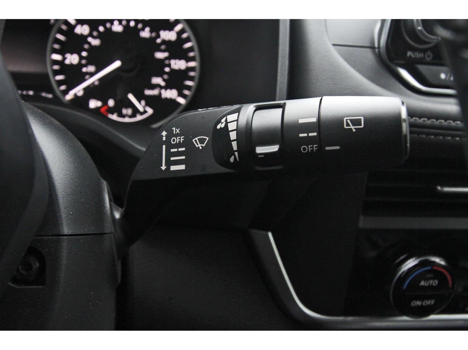 Certified 2026 Nissan Rogue SV FWD image 21