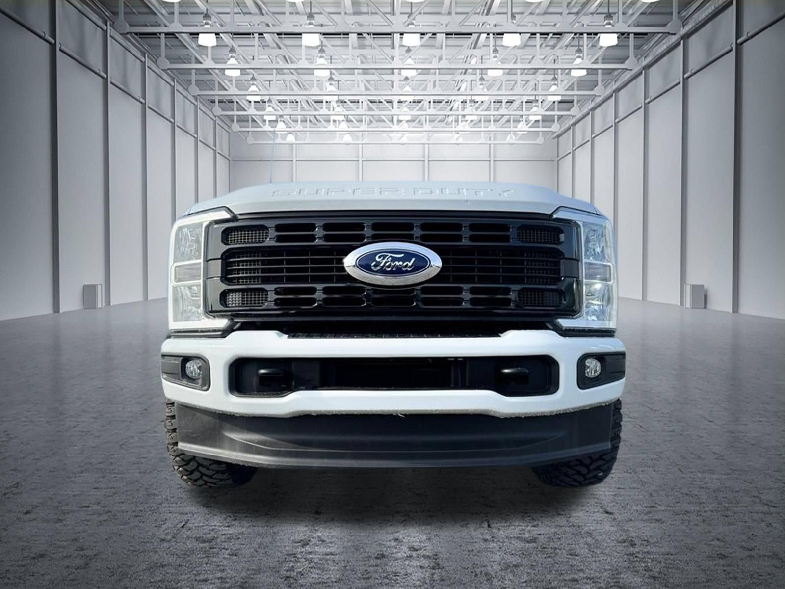 Used 2024 Ford F350 XLT AWD/4WD image 16