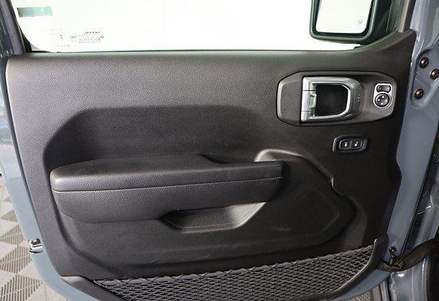 Used 2024 Jeep Wrangler Willys image 28