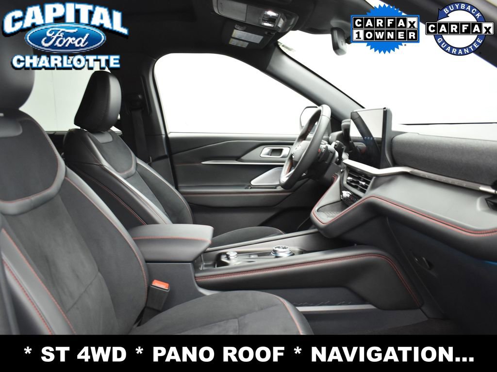 Used 2025 Ford Explorer ST image 13