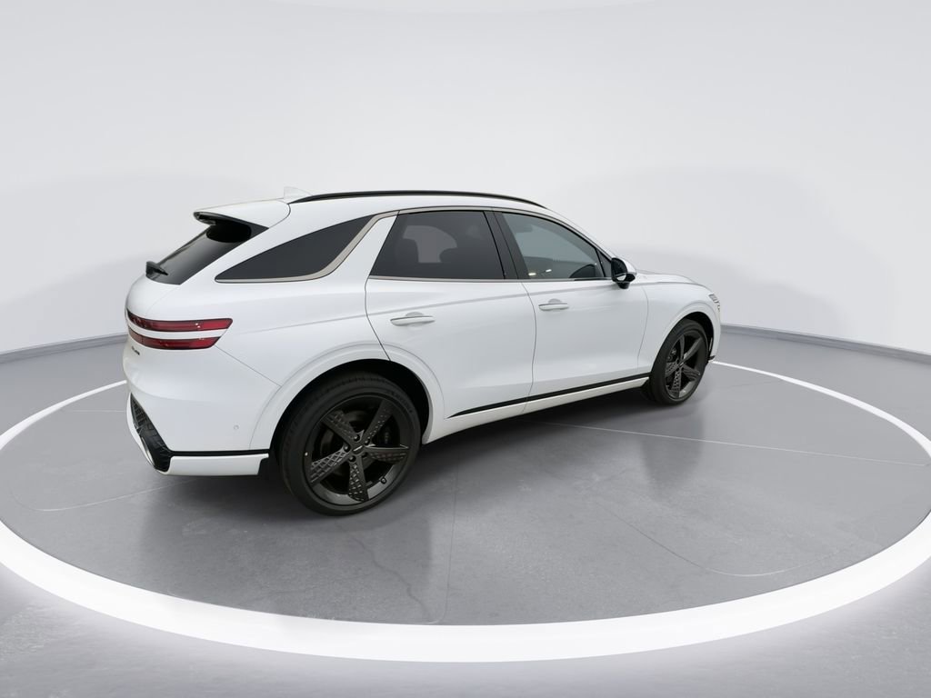 Used 2025 Genesis GV70 3.5T Sport w/ Sport Advanced Package image 11