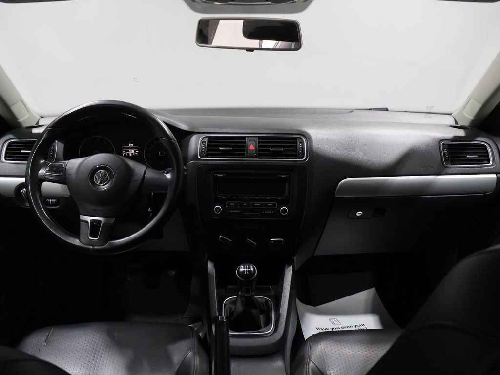 Used 2013 Volkswagen Jetta SE image 16