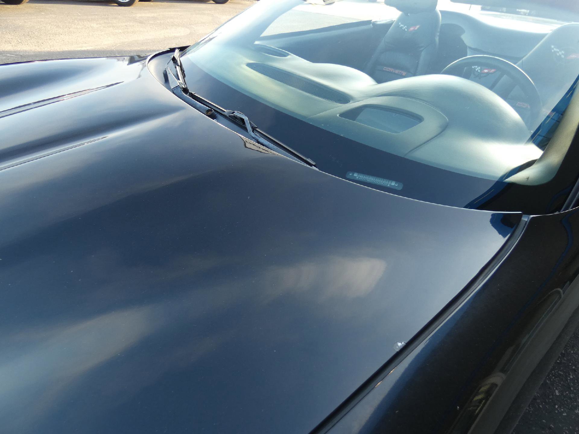 Used 2000 Chevrolet Corvette Convertible w/ Performance Handling Pkg image 7