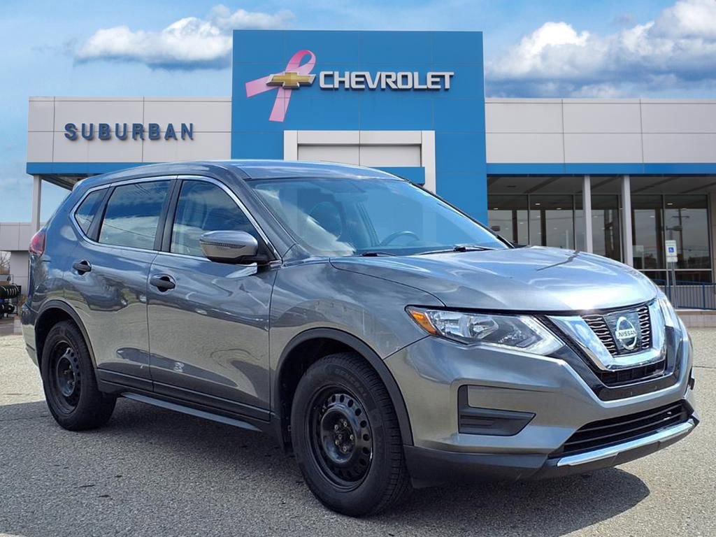 Used 2019 Nissan Rogue S image 3