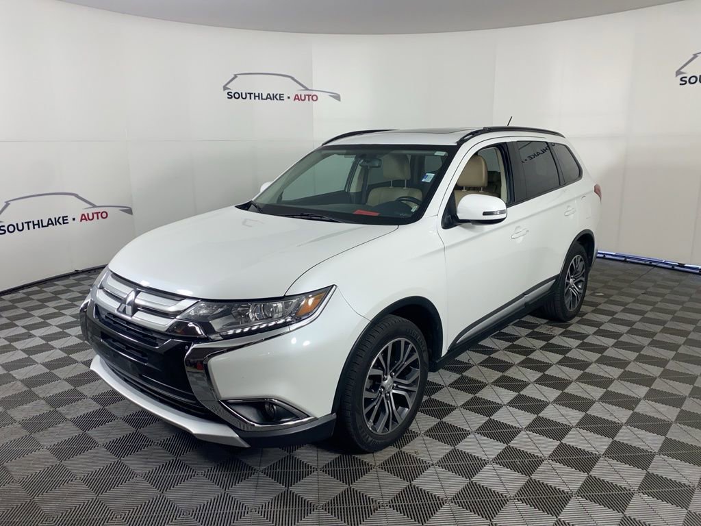 Used 2016 Mitsubishi Outlander SEL image 4