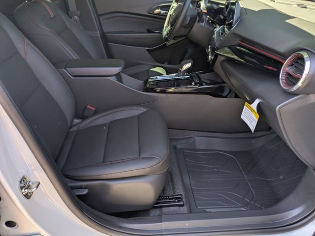 New 2026 Chevrolet Trax RS w/ Sunroof Package FWD image 35