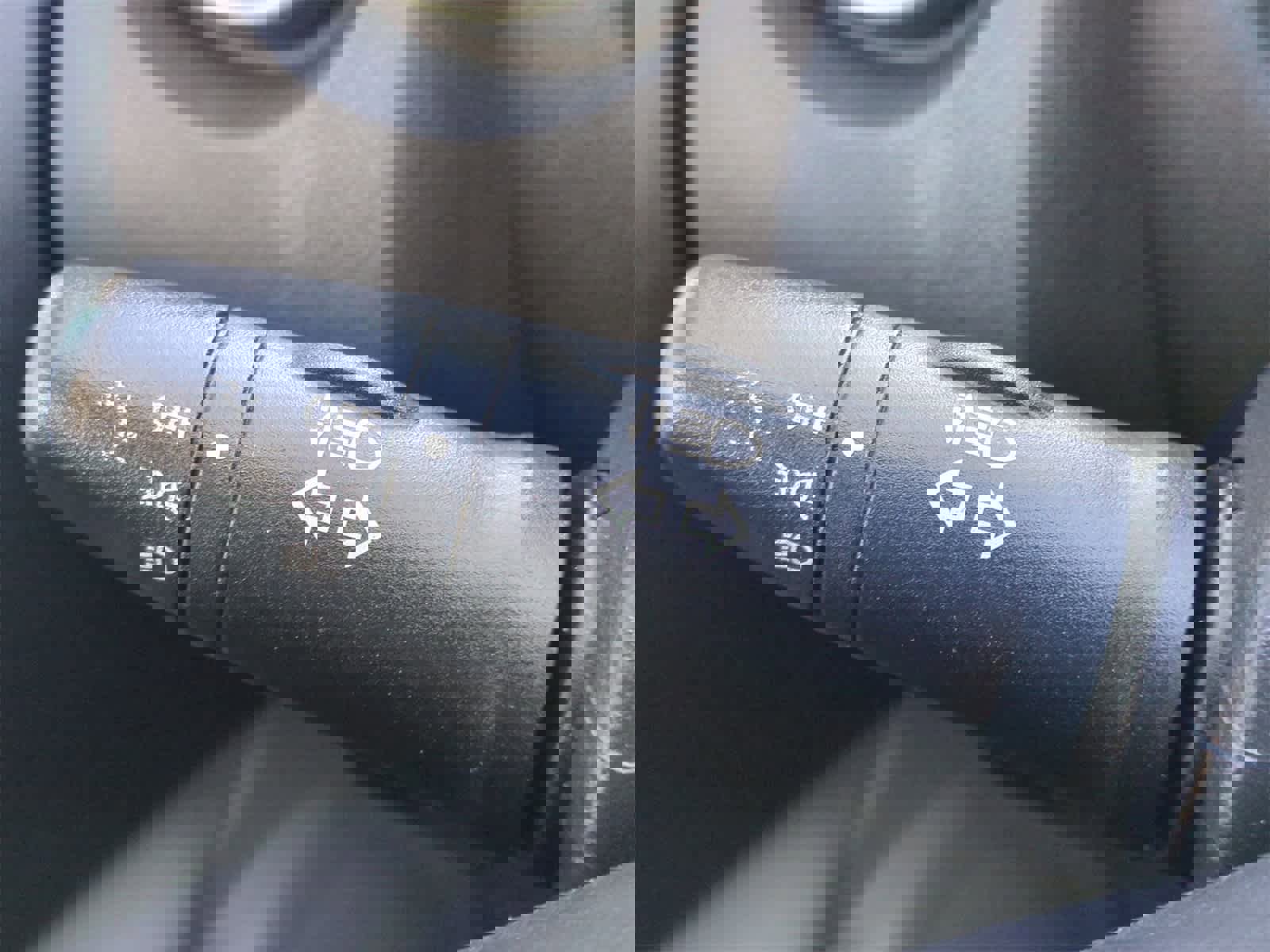 Used 2014 Nissan Rogue S image 24