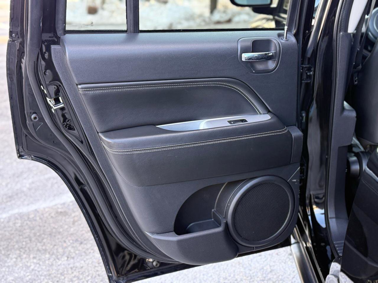 Used 2017 Jeep Compass High Altitude image 38