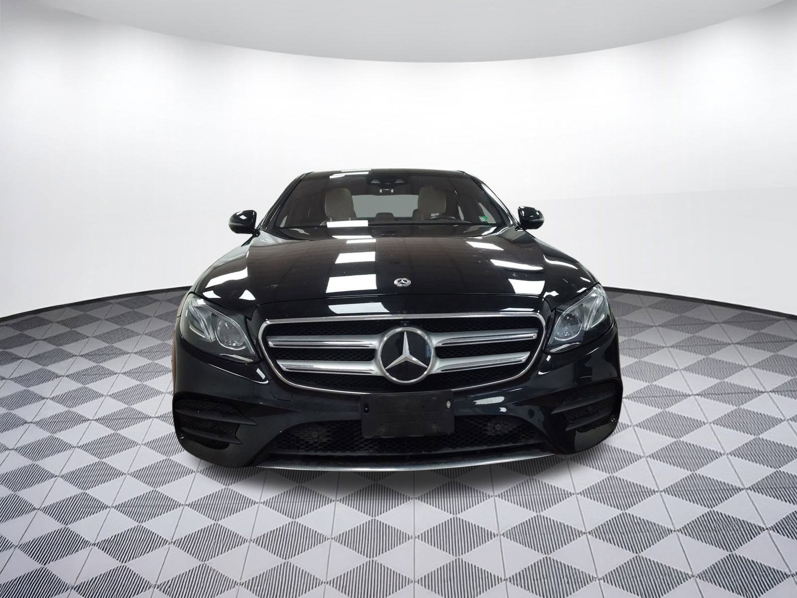 Used 2018 Mercedes-Benz E 300 4MATIC image 5