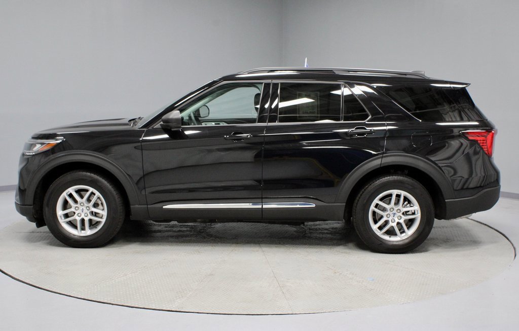 Certified 2025 Ford Explorer Active image 10