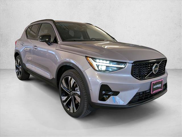 Certified 2026 Volvo XC40 B5 Ultra w/ Climate Package AWD/4WD image 3