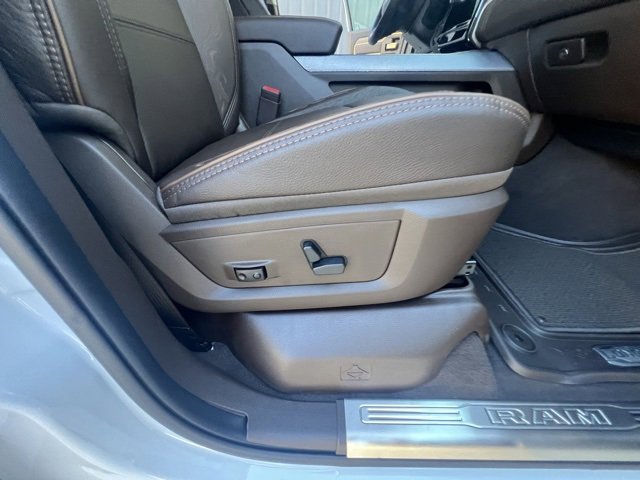 New 2026 RAM 3500 Limited image 32