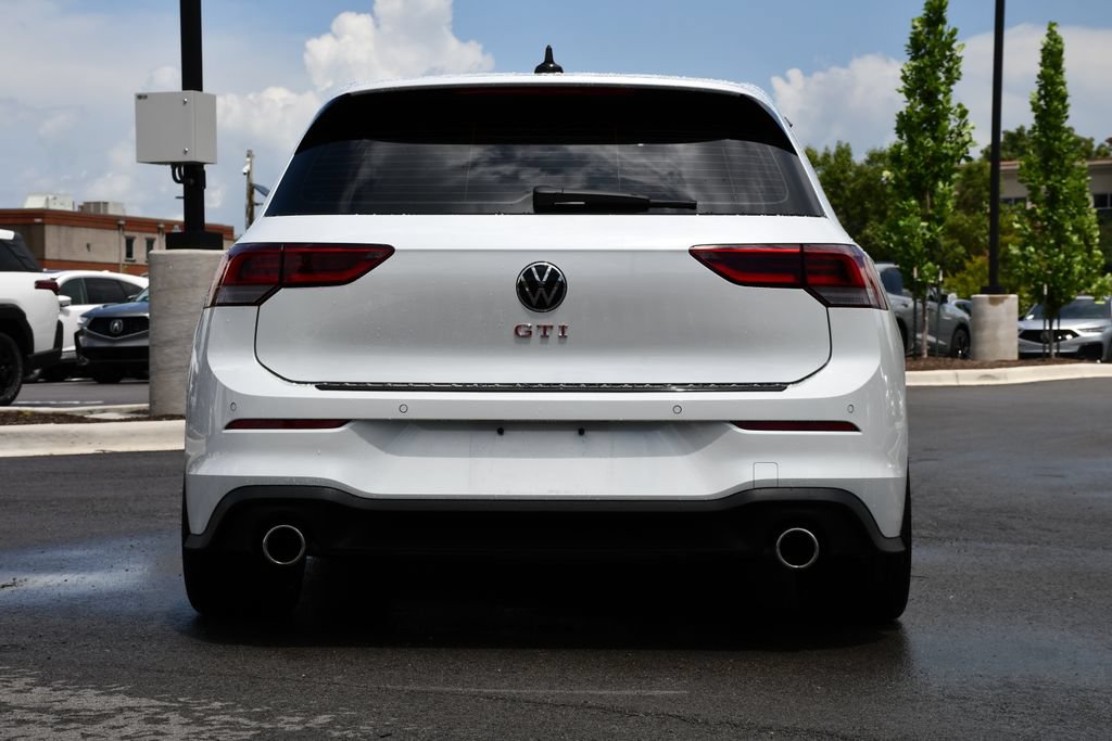 Used 2025 Volkswagen GTI SE FWD image 9